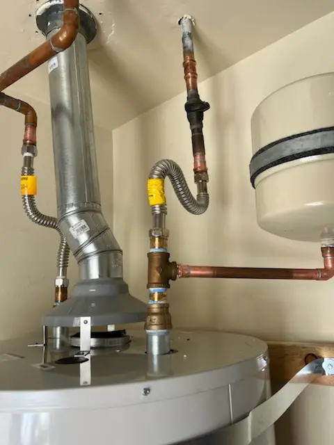 Water heater installation and plumbing repair in Kratz